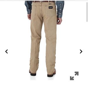 33x34 Wrangler jeans khaki colored